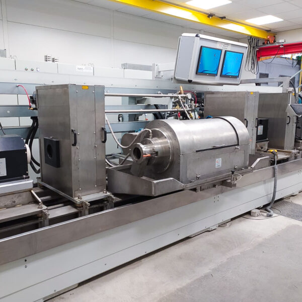 Ultrasonic rotating head for tubes inspection