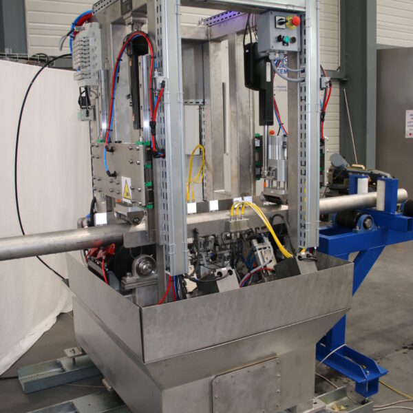 Ultrasonic inspection station for thickness measurement