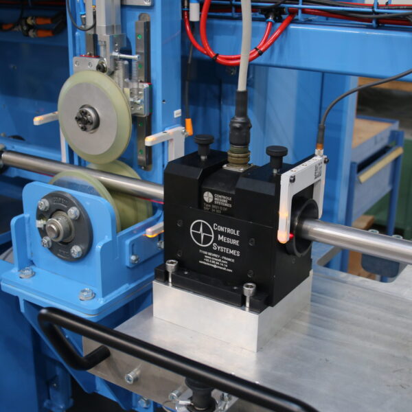 Eddy Current inspection of non-magnetic tubes to detect short and transverse defects at surface/subsurface