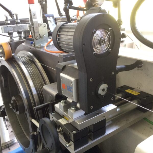 Eddy Current rotating head for small diameter products inspection